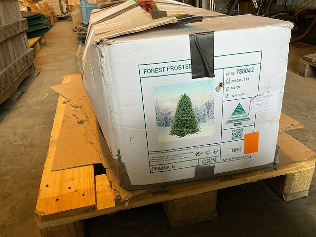 Triumph tree 788042 kerstboom namaak - afbeelding 1 van  4