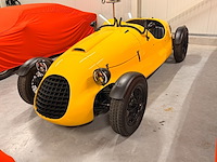 Triumph vintage racer (ferrari hommage), 1972