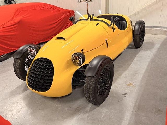 Triumph vintage racer (ferrari hommage), 1972 - afbeelding 1 van  12