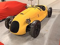 Triumph vintage racer (ferrari hommage), 1972