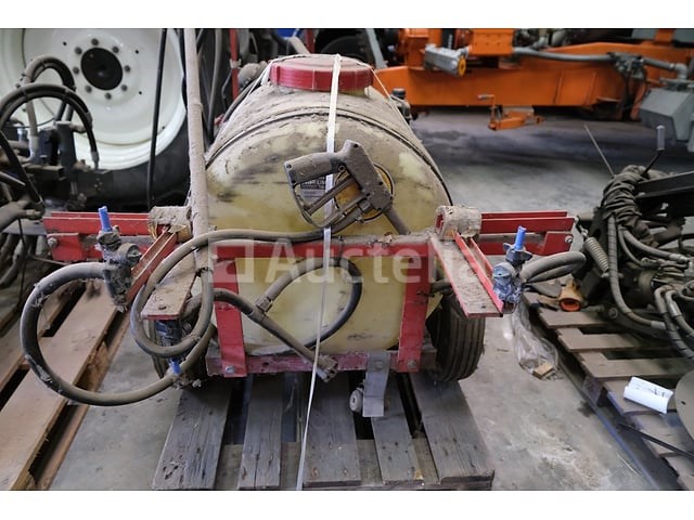 Trolley benzinesproeier - afbeelding 10 van  13