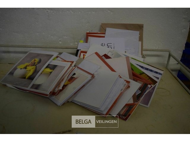 Trolley met inhoud - afbeelding 3 van  5