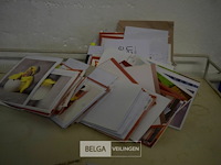 Trolley met inhoud - afbeelding 3 van  5