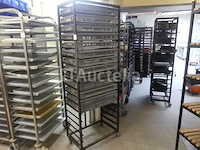 Trolley met kunststof bakken - afbeelding 3 van  6