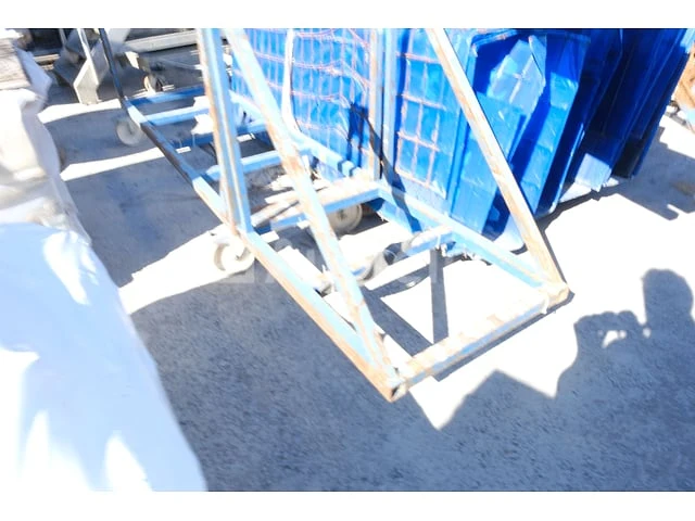 Trolley met wielen - afbeelding 2 van  4