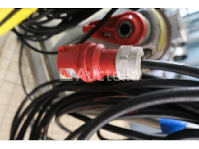 Trolleywaterpomp - afbeelding 6 van  10