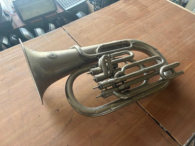 Trompet - various brass instruments - afbeelding 1 van  6