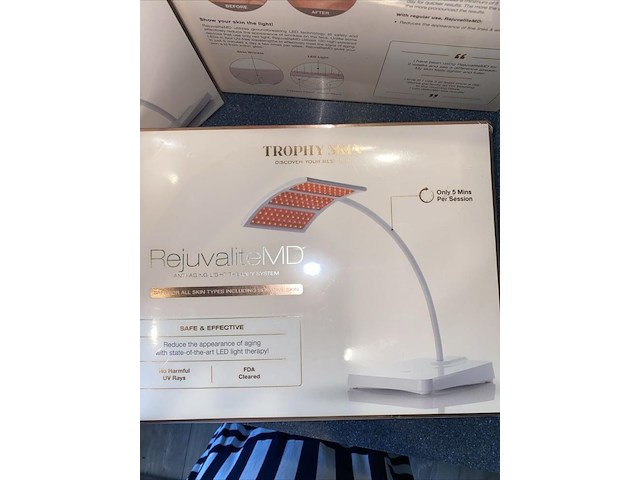 Trophy skin rejuvalite md - afbeelding 2 van  4