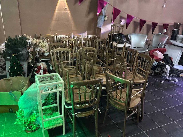 Trouwfeestset / vastgoed/cateringservice - afbeelding 1 van  25