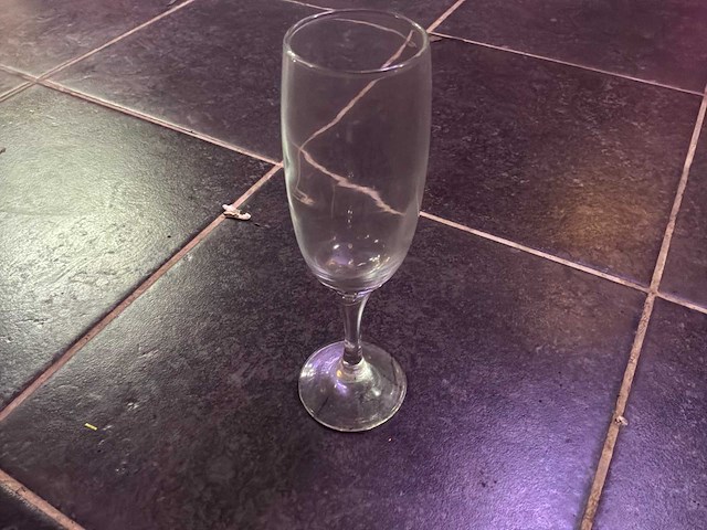 Trouwfeestset / vastgoed/cateringservice - afbeelding 8 van  25