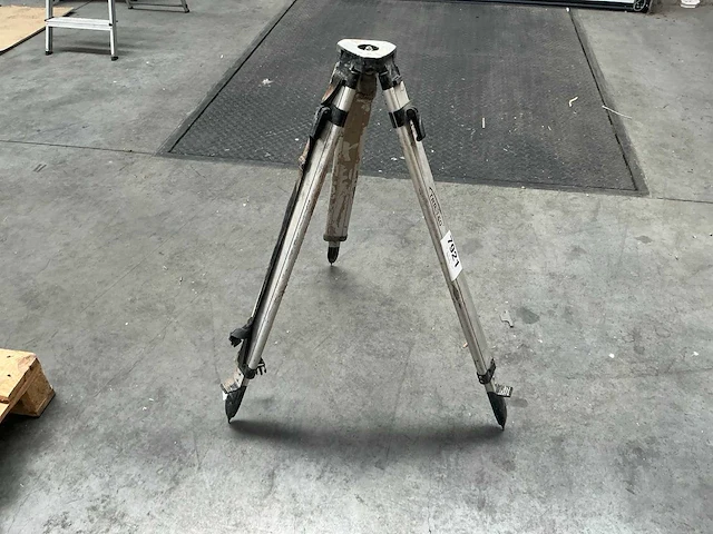 Trp-160 laser statief - afbeelding 1 van  4