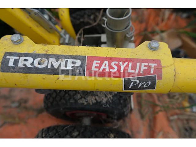 Trump easylift pro handgeschakelde plaat- en stoepstoephouder trolley - afbeelding 2 van  6