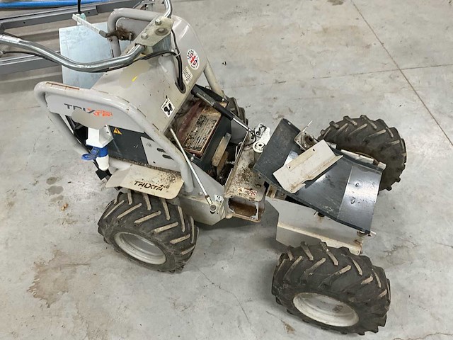 Truxa 4x4 electrische wieldumper – met kiepbak – defecte cardanas - afbeelding 2 van  9