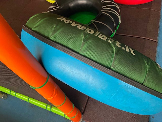 Tube slide - afbeelding 16 van  19