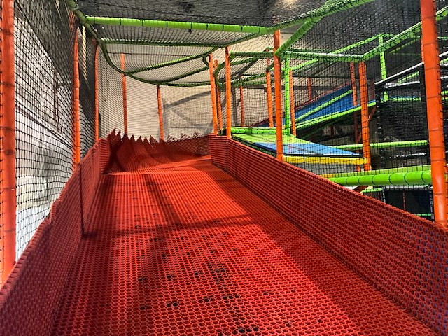 Tube slide - afbeelding 18 van  19