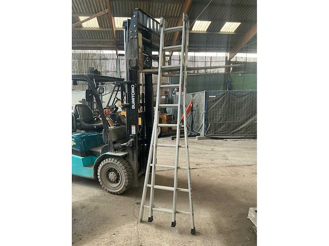 Tubesca 2x10 2 delige schuifladder - afbeelding 1 van  3