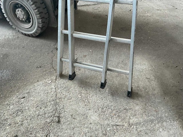 Tubesca 2x10 2 delige schuifladder - afbeelding 2 van  3