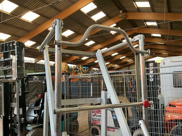 Tubesca platformladder - afbeelding 2 van  6