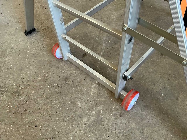 Tubesca platformladder - afbeelding 6 van  6