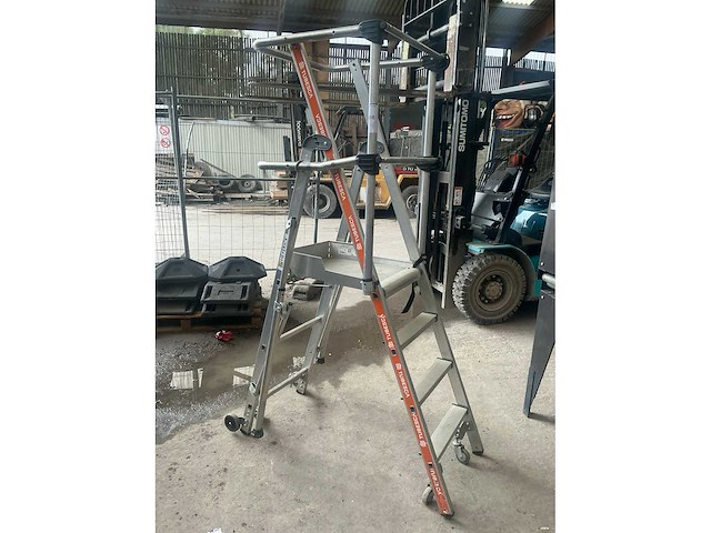 Tubesca raptor 1x4 platformladder - afbeelding 2 van  7