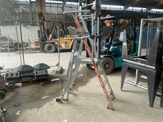Tubesca raptor 1x4 platformladder - afbeelding 1 van  7