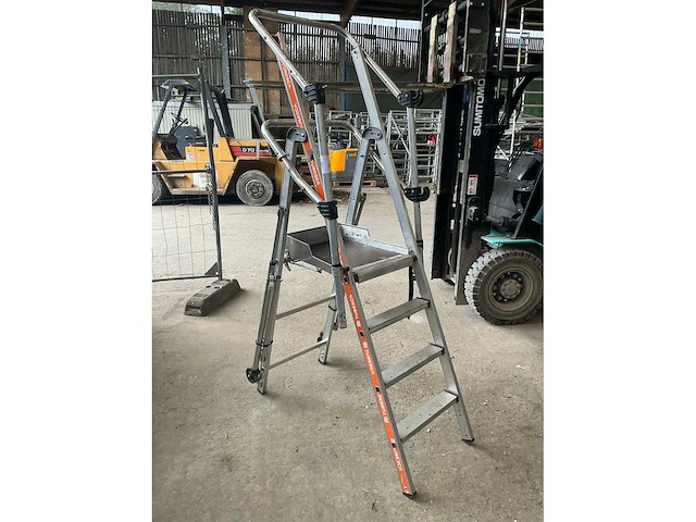 Tubesca raptor platform ladder - afbeelding 2 van  6
