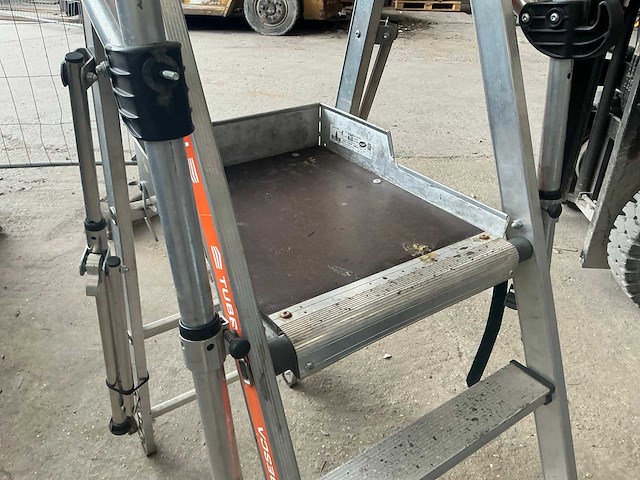 Tubesca raptor platform ladder - afbeelding 3 van  6