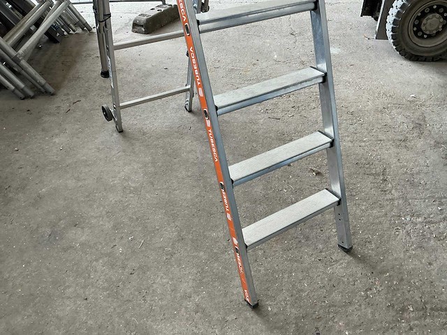 Tubesca raptor platform ladder - afbeelding 2 van  5