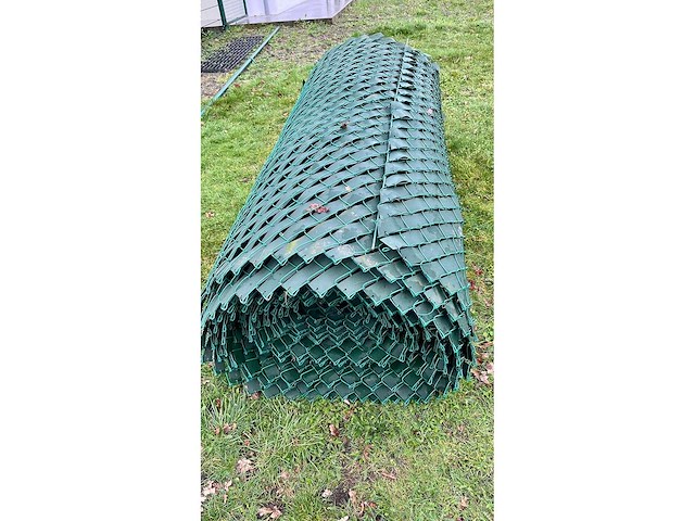 Tuin schutting met pvc vlecht band - afbeelding 5 van  8