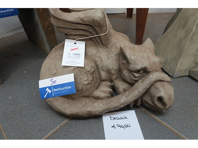 Tuinbeeld – draak old smug - afbeelding 1 van  5