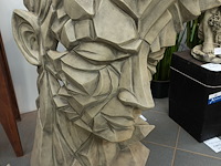 Tuinbeeld – kubi man | gegoten steen | 110 kg | h93 cm - afbeelding 1 van  5