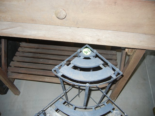 Tuingerief tafel - afbeelding 1 van  2