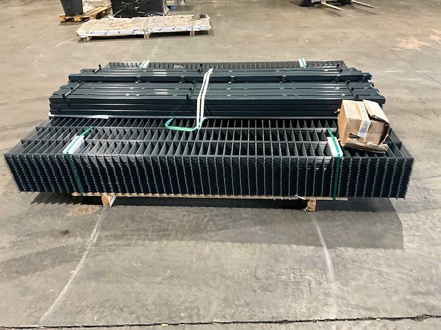 Tuinhek - afbeelding 1 van  10