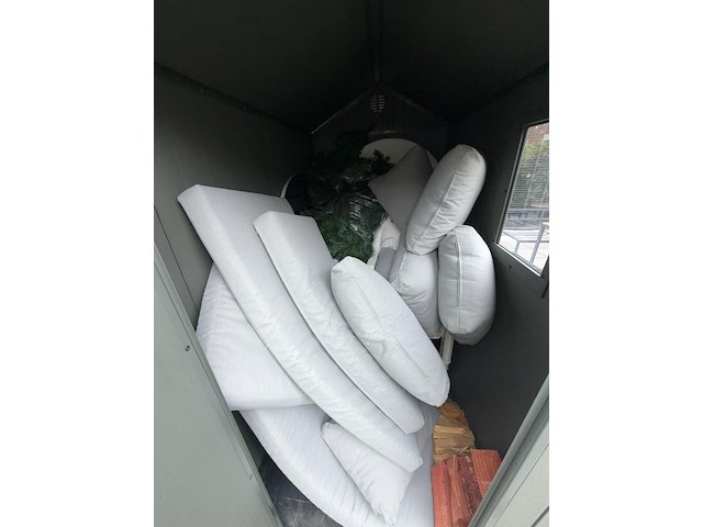 Tuinhuis + inhoud - afbeelding 4 van  7