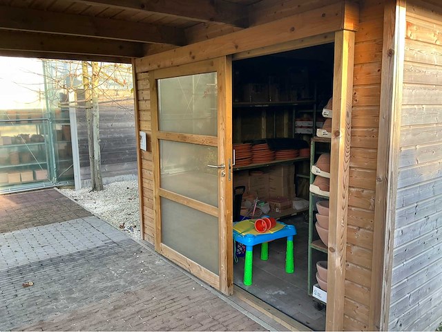 Tuinhuis met overkapping ( geïmpregneerd ) tuinhuizen, blokhutten en poolhousen - afbeelding 4 van  6