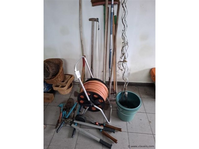 Tuinmateriaal - afbeelding 1 van  3