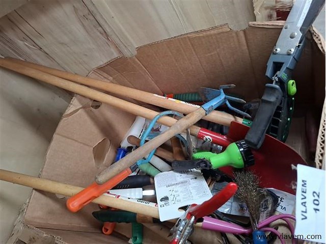 Tuinmateriaal - afbeelding 2 van  3