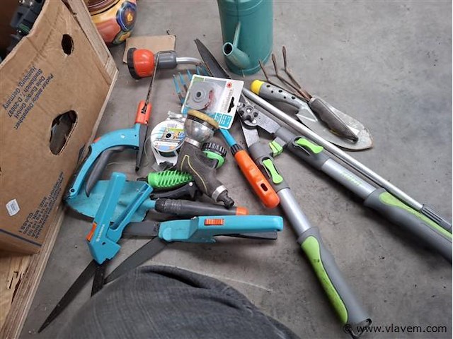 Tuinmateriaal - afbeelding 3 van  3