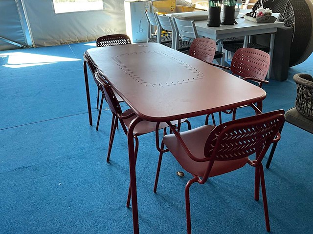 Tuinset 6 persoons metaal kleur rood - afbeelding 1 van  4