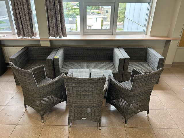 Tuinset stoelen / zetels / tafels - afbeelding 1 van  4