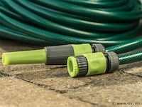 Tuinslang met koppelingen en sproeier - afbeelding 4 van  4