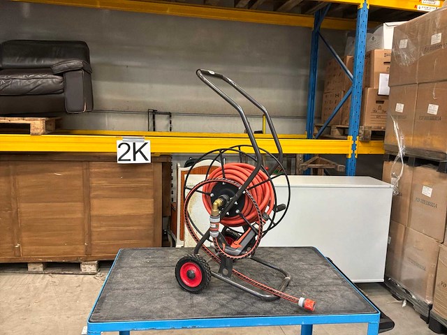 Tuinslang op haspel - afbeelding 1 van  3