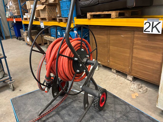 Tuinslang op haspel - afbeelding 2 van  3