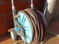 Tuinslang op haspel - afbeelding 1 van  2