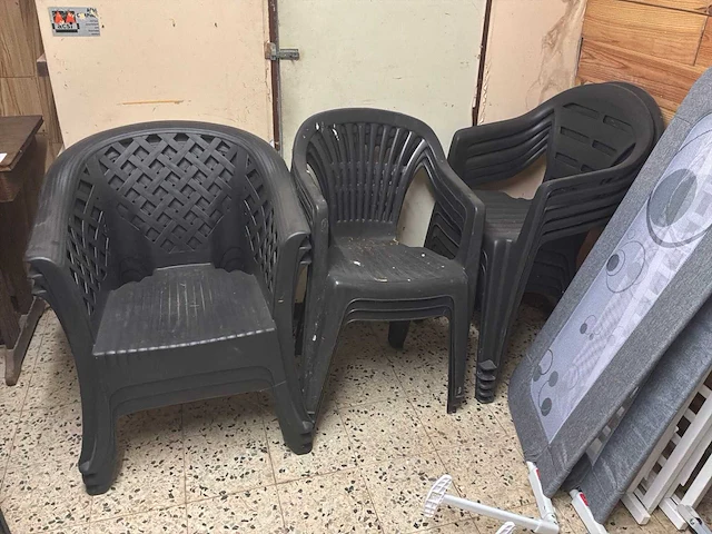 Tuinstoelen (11x) - afbeelding 1 van  4