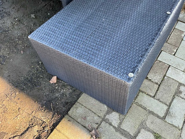 Tuintafel + bijzettafel - afbeelding 4 van  5