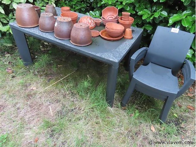 Tuintafel en 3 stoelen - afbeelding 1 van  3
