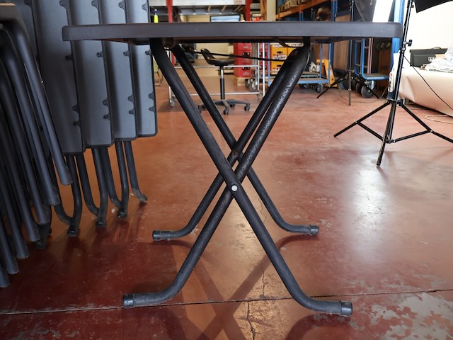 Tuintafel en stoelen (x7) - afbeelding 11 van  15