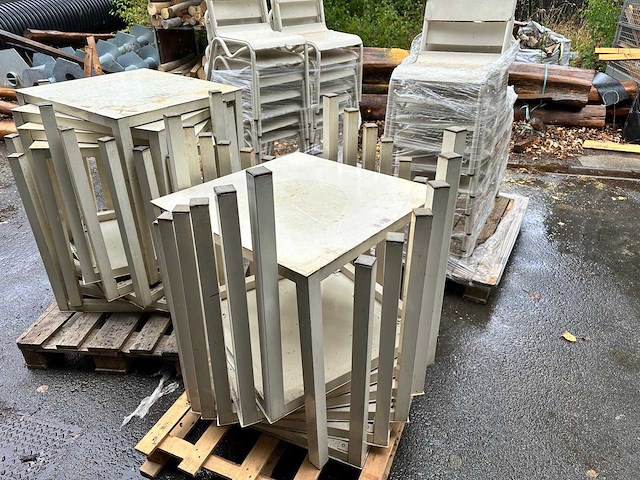 Tuintafels en stoelen - afbeelding 1 van  3