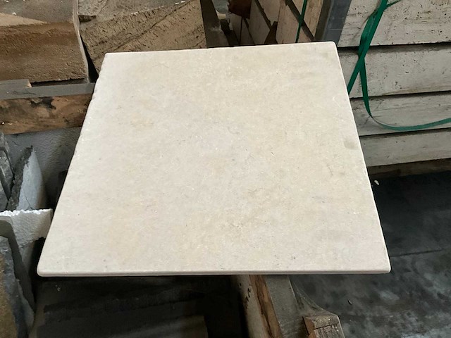 Tunesië beige natuursteen tuintegel - afbeelding 1 van  3